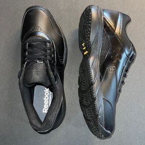 Women’s Reebok Memory tech DMXRIDE runners - size 10